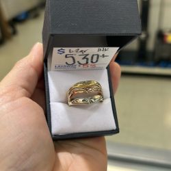 14k Tricolor Ring Sz 11