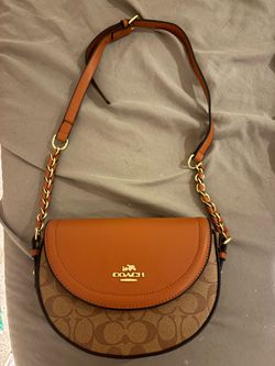 Brown Coach Bag w/Gold Chain Strap MINT CONDITION