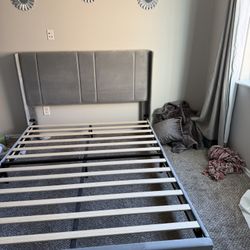 Queen velvet grey bed with bunky board + FREE pillows + throw blanket + 3 wall decorations