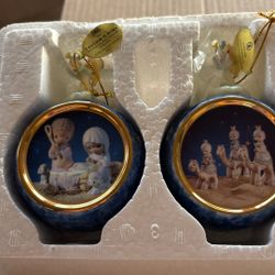 Precious Moments Porcelain Angel Nativity Christmas Ornament Set, 2 Decorative