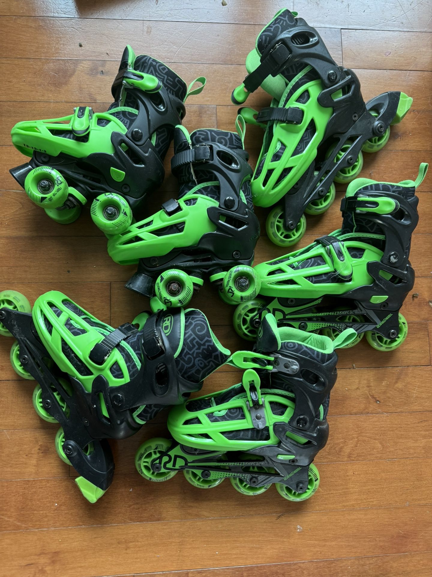 Adjustable Roller skate/Rollerblades