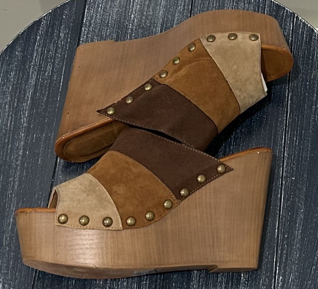 Betani Vegan Wedges
