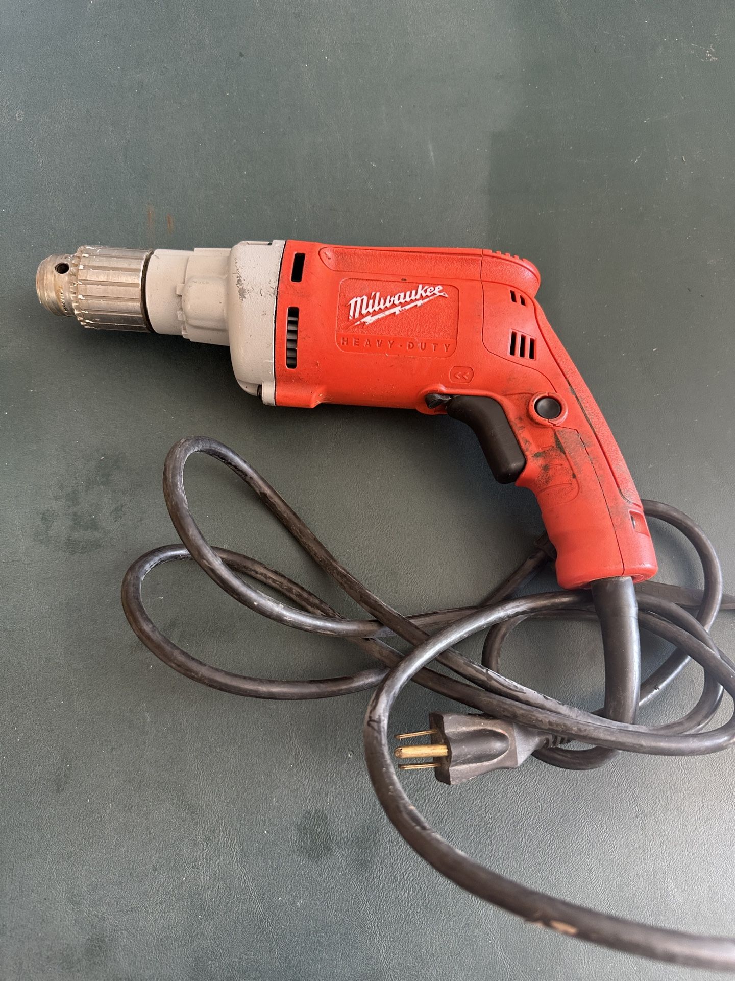 MILWAUKEE HEAVY DUTY 1 2 IN CORDED DRILL 0299 20 INDUSTRIAL VARIABLE SPEED
