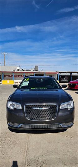 2017 Chrysler 300 Series Limited