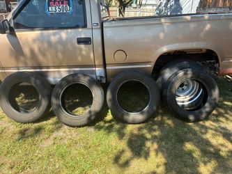 Full set of Firestone 16 in  All Season Tires (USED)