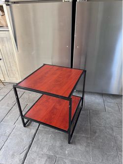 Small shelf/ end table