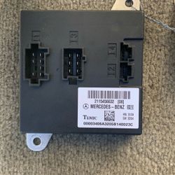 06 E500 Body Control Module 