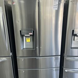 LG 4 Door French Door Smart Fridge w/ Water Dispenser - One Year Warranty
