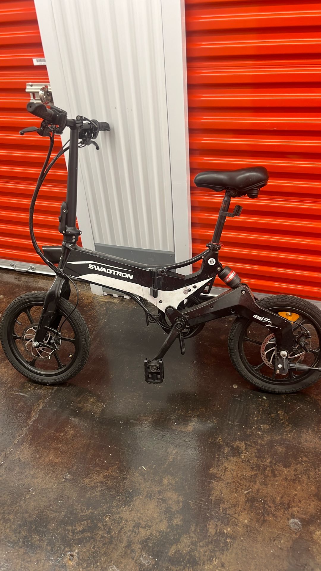Swagtron 325 Needs Battery And Chain And Charger