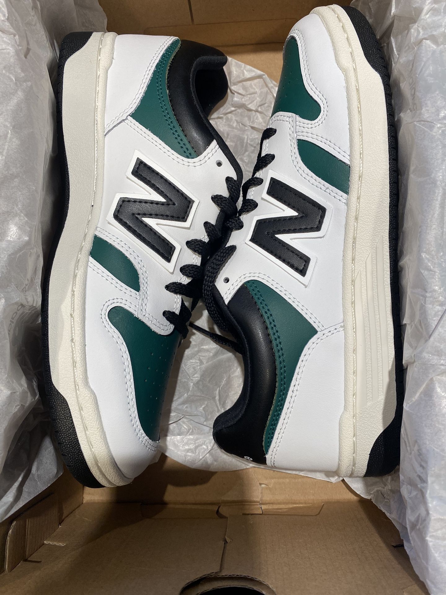 New Balance Men’s Size 8