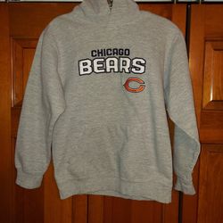 YOUTH MEDIUM 10/12 CHICAGO BEARS PULLOVER/SWEATSHIRT  FROM REEBOK 