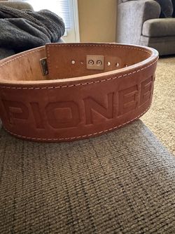 Pioneer Powerlifting Lever Belt