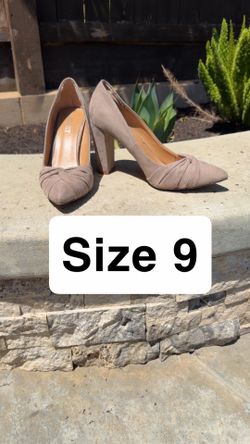 Lots of shoes for cheap