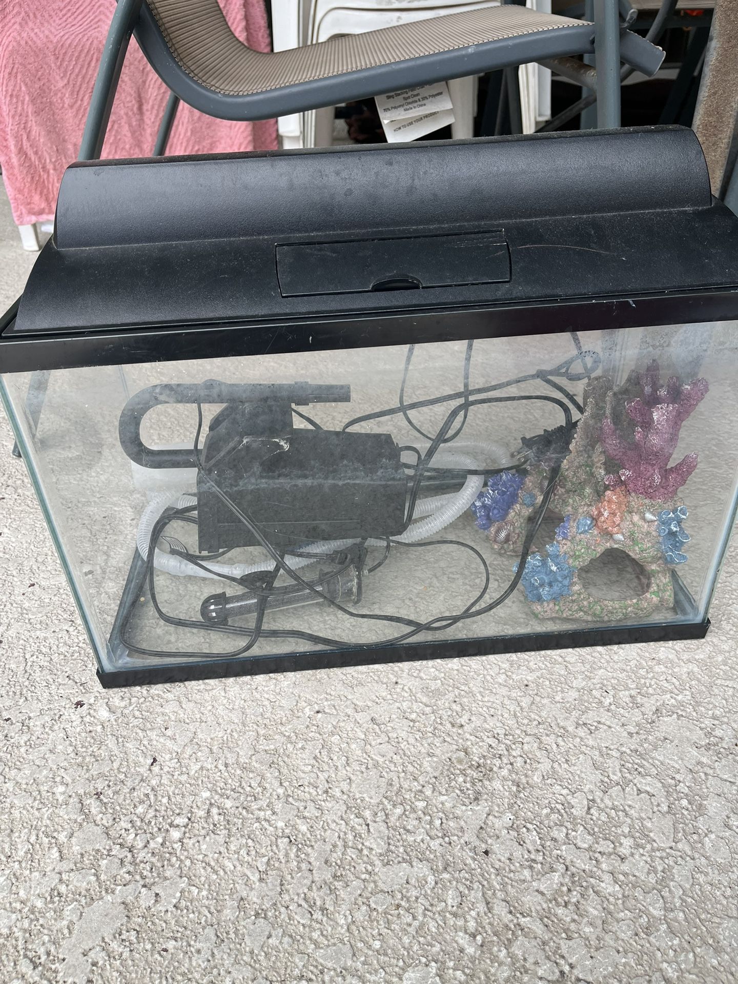 10 Gallon Fish Tank With Accessories 