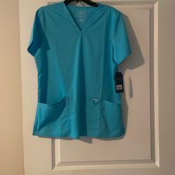 Size medium New Scrub top 