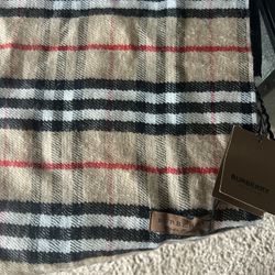Burberry Scarf 