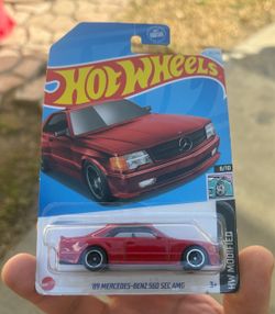 Hot Wheels '89 Mercedes-Benz 560 SEC AMG