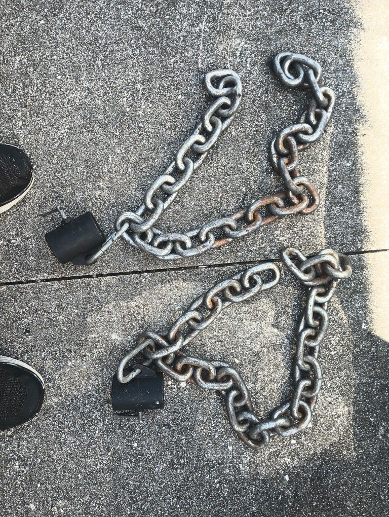 2 PIECE 1/2" THICK 2" X 3".  4  FEET LONG STEEL HEAVY DUTY CHAIN  EACH    U