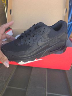 Nike Air Max 90 Triple Black Sneakers