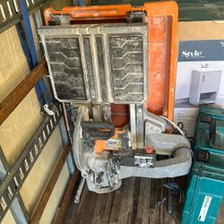 Maquina Para Cortar Piso Trabaja Bien 