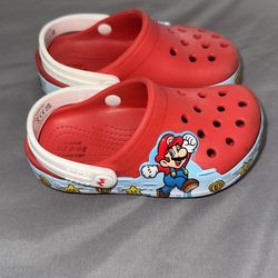 Super Mario Crocs