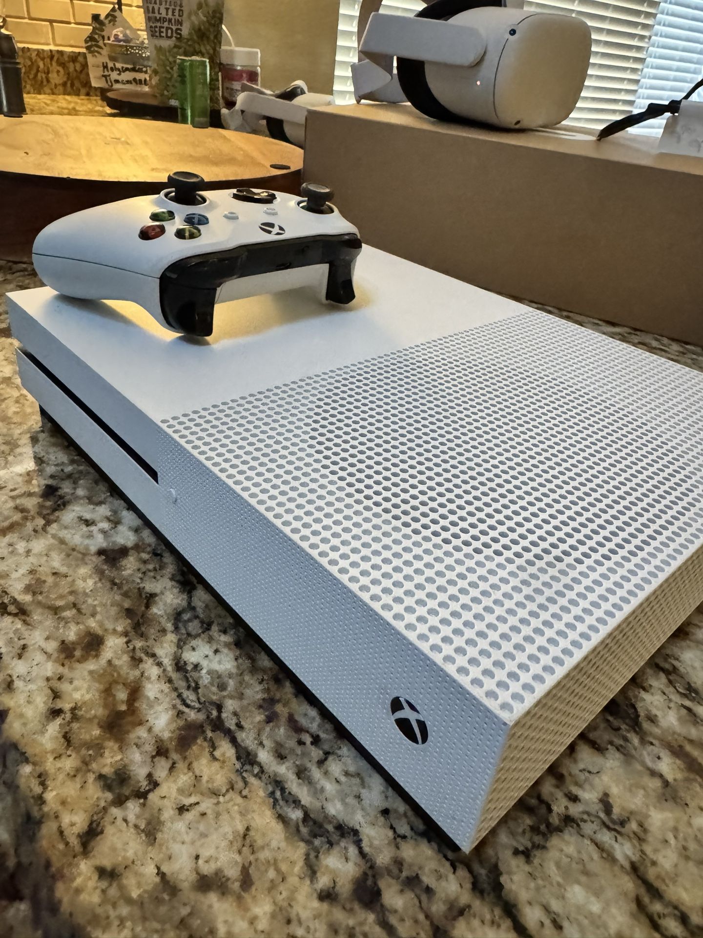 Xbox One S