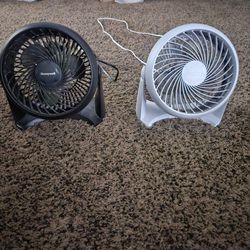 2 Small Fans