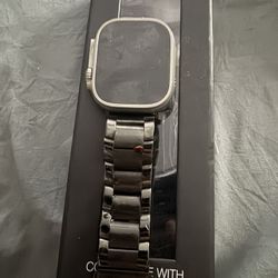Apple Watch Ultra 2 Titanium With Matching High End Titanium  Brand And Ocean Blue