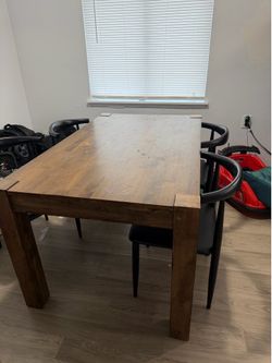 PICK UP TODAY - Dining Table + Chairs