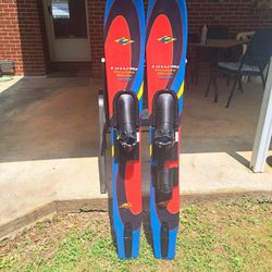 Fiberglass Water Skiis - Connelly Double Wide