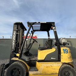 Hyundai Forklift Perfect For Outdoor Use 