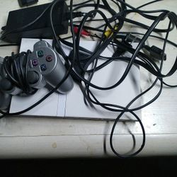 White Slim Ps2 Console With Everything That You See In The Pictures I'm Asking $100 Cash