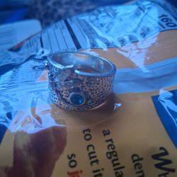 Womans thumb ring