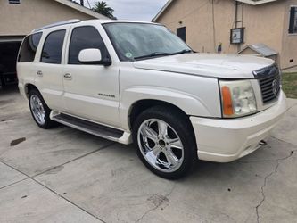 2004 Cadillac Escalade