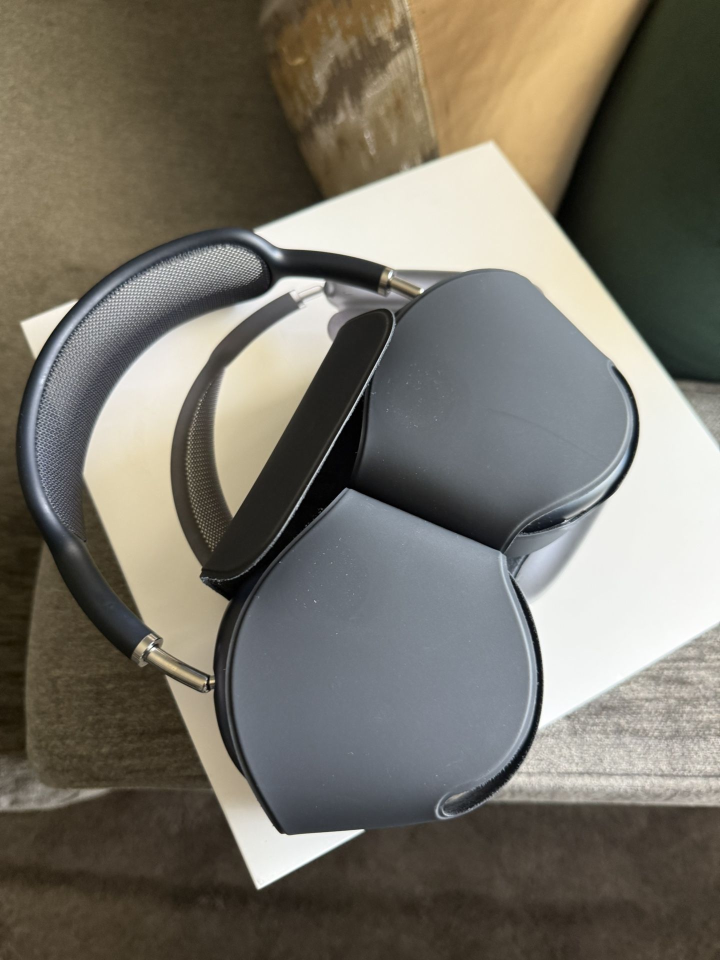 AirPod Pro Max