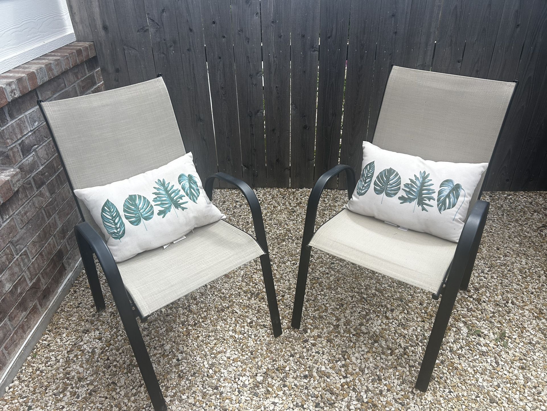 2 Patio Lawn Chairs
