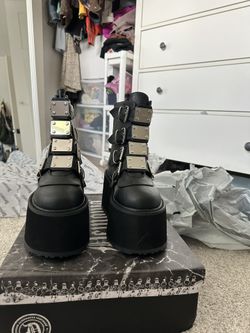 Platform Demonia Boots