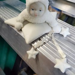 Star Snowbaby Figurine 