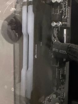 16 Ram ddr5 corsair+monitor msi 1080p combo