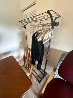 Clothing rack