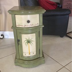 End Table - Used In Good Condition 