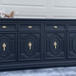 ✨Gorgeous Deeper Navy Thomasville Credenza