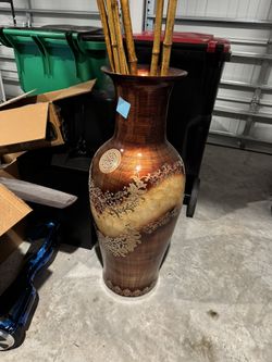 3 Ft. Vase