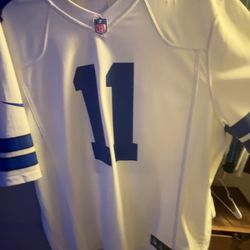 BUNDLE - Nike NBA Lakers practice jersey & Micah Parsons Cowboys jersey