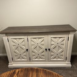 Farmhouse Style Buffet 