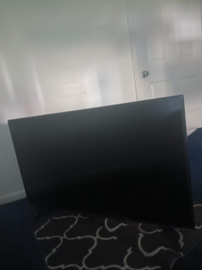 40 Inch LG TV