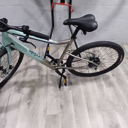 Like  New Cannondale E-BIKE