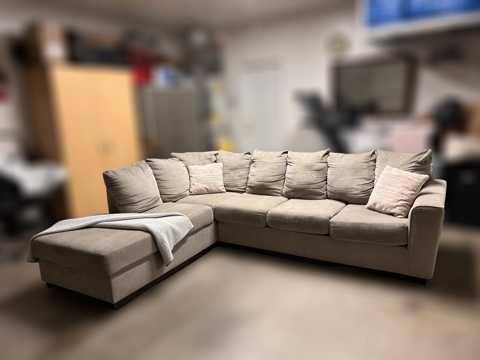 L SHAPED SECTIONAL COUCH !!! 🚚 FREE DELIVERY !!! 🚚