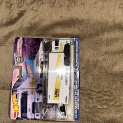 Hot Wheels Team Transport Liberty Walk Nissan Skyline R35 GTR 35GT-RR