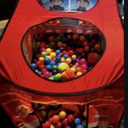 Firetruck Pop Up Tent With 400+ Balls 